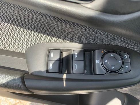 Used 2025 Chevrolet TrailBlazer LT AWD/4WD image 11