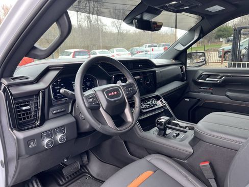 Used 2024 GMC Sierra 1500 AT4 w/ Technology Package image 14