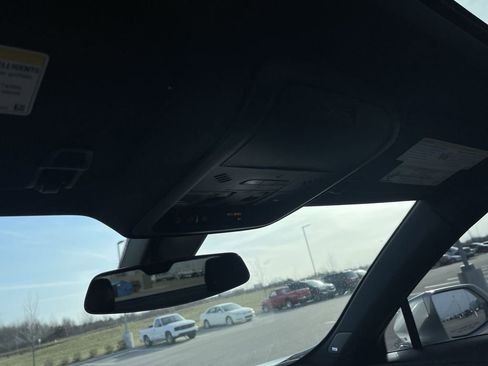 Used 2019 Cadillac XT4 Premium Luxury image 23