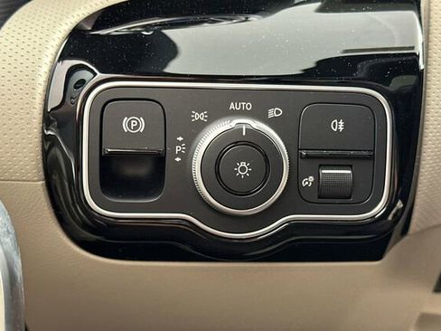 Certified 2023 Mercedes-Benz CLA 250 image 31