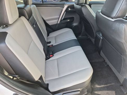 Used 2018 Toyota RAV4 Limited w/ Advanced Technology Package AWD/4WD image 29