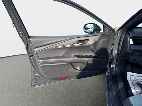 Used 2025 Toyota Camry SE w/ Multimedia Upgrade Package image 13