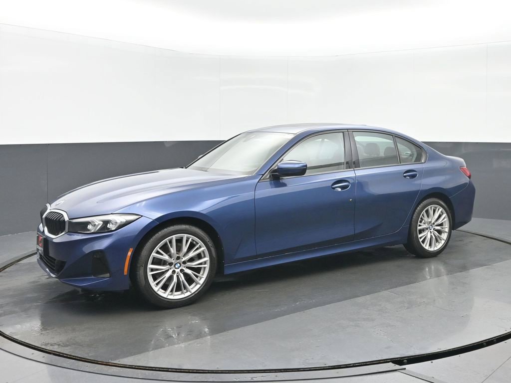 Used 2023 BMW 330i xDrive Sedan w/ Premium Package AWD/4WD image 7