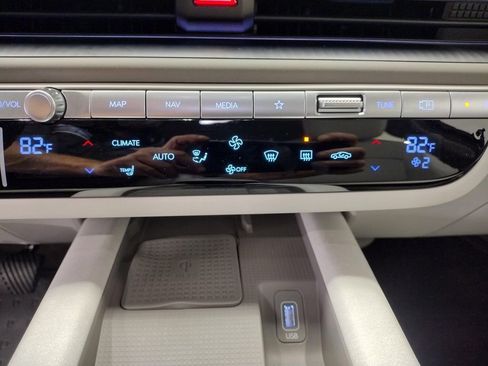 Certified 2025 Hyundai Ioniq 6 SEL image 31