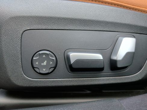 Certified 2023 BMW 330i xDrive Sedan w/ Premium Package image 26