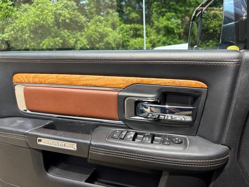 Used 2018 RAM 3500 Laramie Longhorn w/ Snow Chief Group AWD/4WD image 16