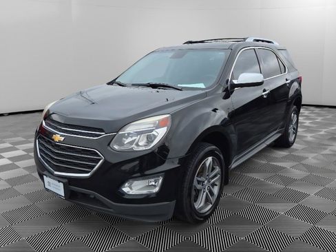 Used 2017 Chevrolet Equinox Premier w/ Enhanced Convenience Package AWD/4WD image 3