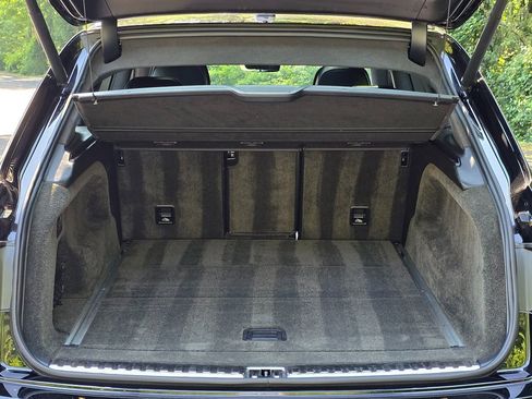 Used 2020 Bentley Bentayga Design Series image 75