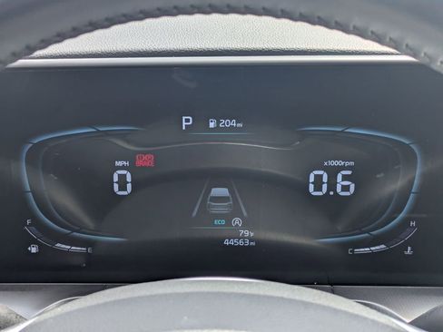 Used 2025 Kia Telluride S FWD image 16
