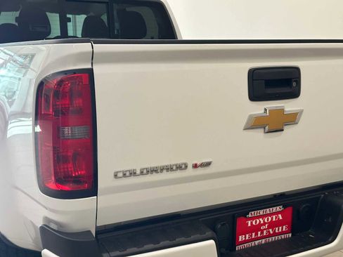 Used 2018 Chevrolet Colorado Z71 AWD/4WD image 7