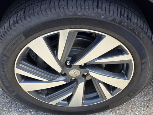 Used 2015 Nissan Murano Platinum w/ Platinum Technology Package FWD image 44