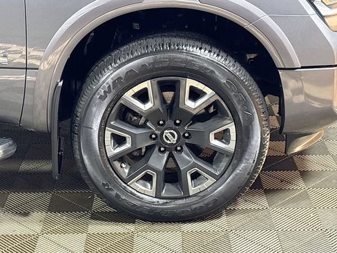 Used 2021 Nissan Titan Platinum Reserve w/ Moonroof Package AWD/4WD image 24