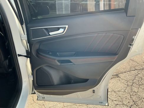 Used 2022 Ford Edge ST-Line AWD/4WD image 16