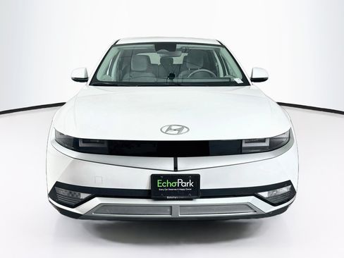 Used 2024 Hyundai Ioniq 5 SE RWD image 2