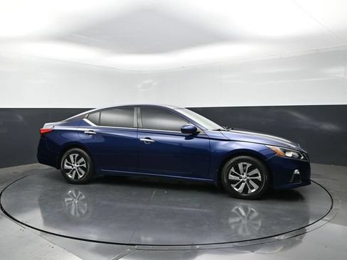 Used 2020 Nissan Altima 2.5 S FWD image 6