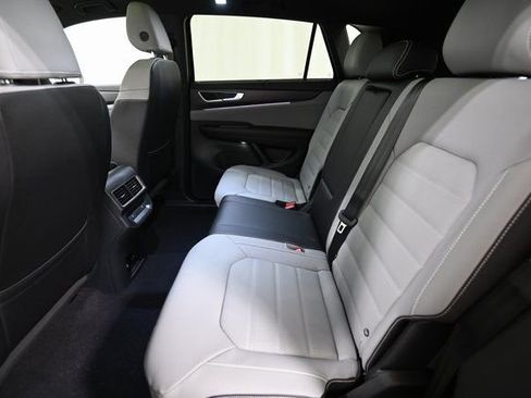 New 2026 Volkswagen Atlas Cross Sport SEL AWD/4WD image 9