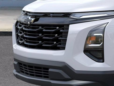 New 2026 Chevrolet Equinox LT w/ Convenience Package II FWD image 13