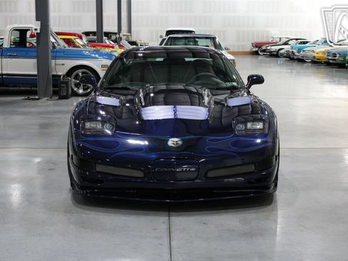 Used 2000 Chevrolet Corvette Coupe image 21