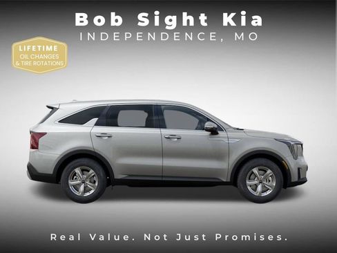 New 2026 Kia Sorento LX image 7