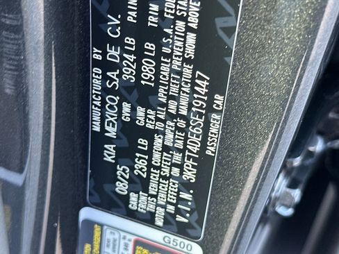 Used 2025 Kia K4 LXS FWD image 29