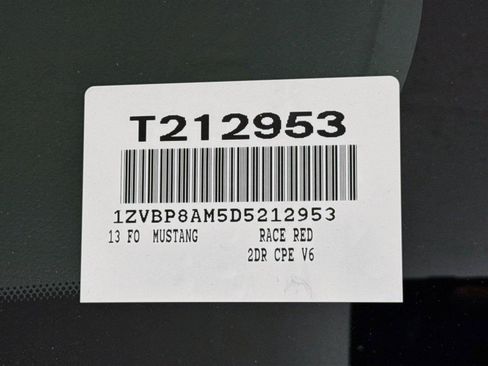 Used 2013 Ford Mustang Premium RWD image 37