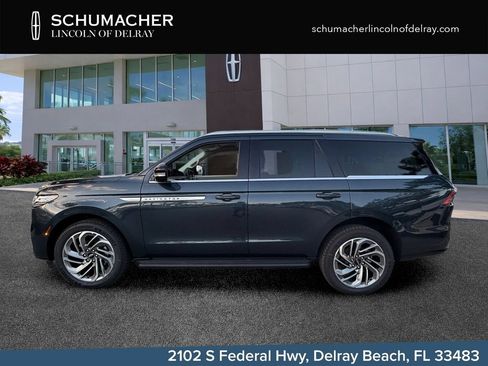 New 2026 Lincoln Navigator Premiere AWD/4WD image 4