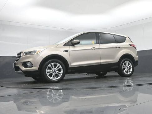 Used 2017 Ford Escape SE AWD/4WD image 53