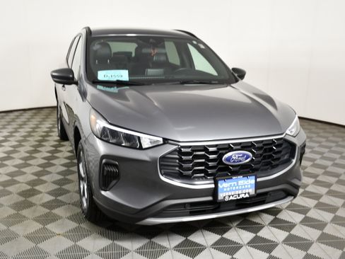 Used 2025 Ford Escape ST-Line AWD/4WD image 3