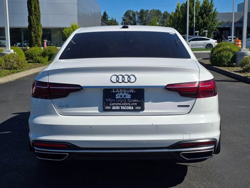 Used 2022 Audi A4 2.0T Premium Plus AWD/4WD image 4