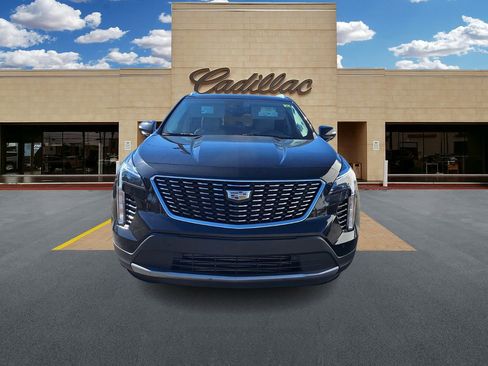 Used 2023 Cadillac XT4 Premium Luxury image 8