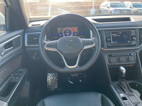 Used 2023 Volkswagen Atlas Cross Sport SE FWD image 14