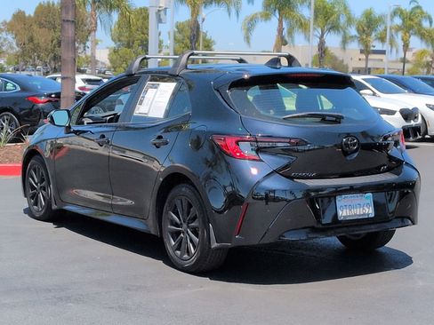 Used 2025 Toyota Corolla SE w/ SE Package FWD image 8