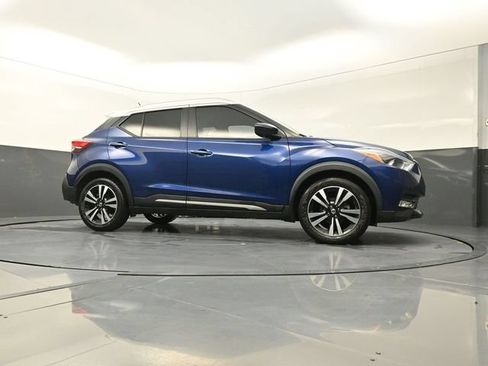 Used 2020 Nissan Kicks SR FWD image 22