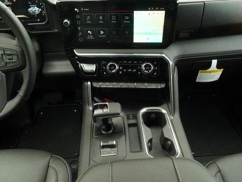 New 2026 GMC Sierra 1500 Denali w/ Denali Reserve Package AWD/4WD image 17