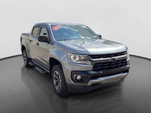 Used 2022 Chevrolet Colorado Z71 w/ Safety Package AWD/4WD image 3
