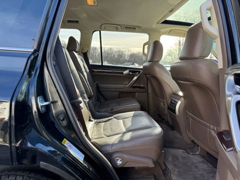Used 2018 Lexus GX 460 Premium AWD/4WD image 28