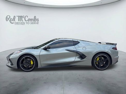 Used 2022 Chevrolet Corvette Stingray Coupe w/ Z51 Performance Package RWD image 2