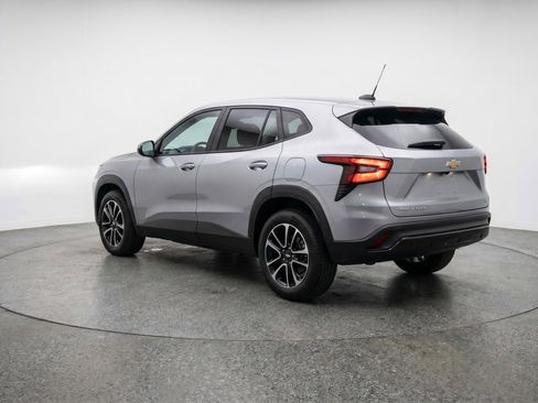 Used 2025 Chevrolet TrailBlazer LT FWD image 6