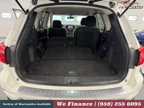 Used 2018 Nissan Pathfinder SV AWD/4WD image 36