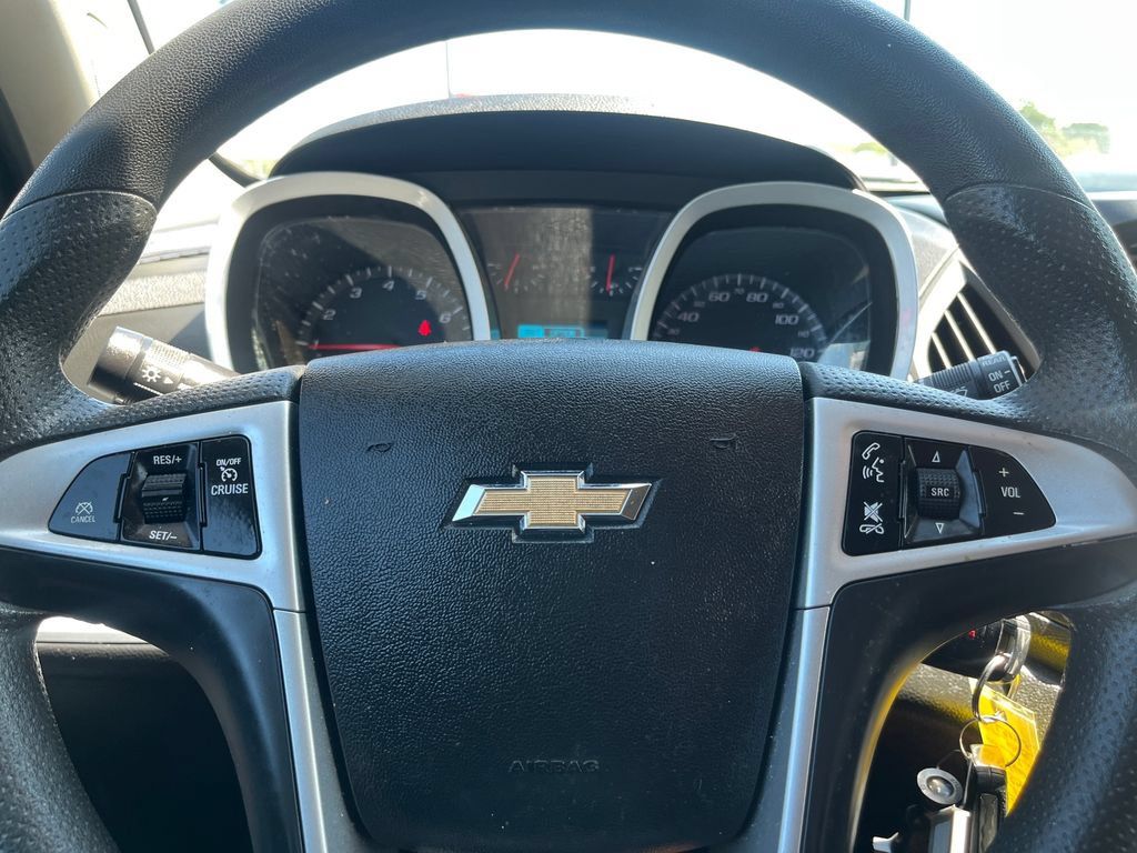 Used 2017 Chevrolet Equinox LT FWD image 43