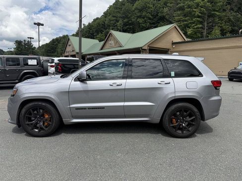 Used 2018 Jeep Grand Cherokee SRT w/ Trailer Tow Group IV AWD/4WD image 15