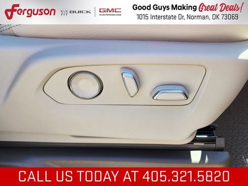 New 2026 GMC Yukon Denali w/ Denali Reserve Package AWD/4WD image 47