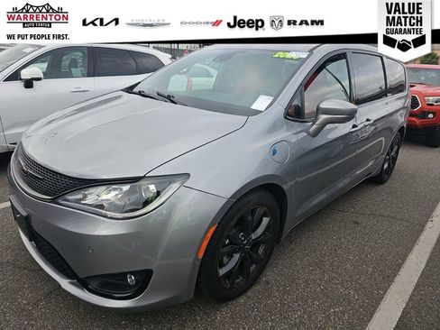 Used 2020 Chrysler Pacifica Limited w/ Quick Oder Package 2EV RED-S image 1