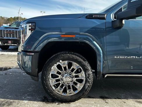 New 2026 GMC Sierra 2500 Denali w/ Denali Reserve Package image 7