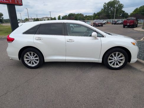 Used 2009 Toyota Venza AWD image 9