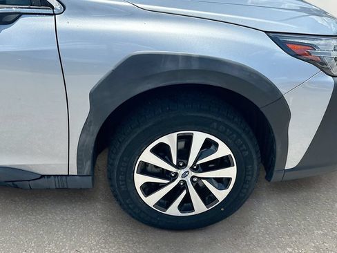 Used 2024 Subaru Outback Premium AWD/4WD image 29