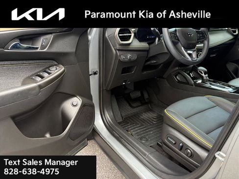 Used 2025 Chevrolet TrailBlazer ACTIV w/ Convenience Package AWD/4WD image 17