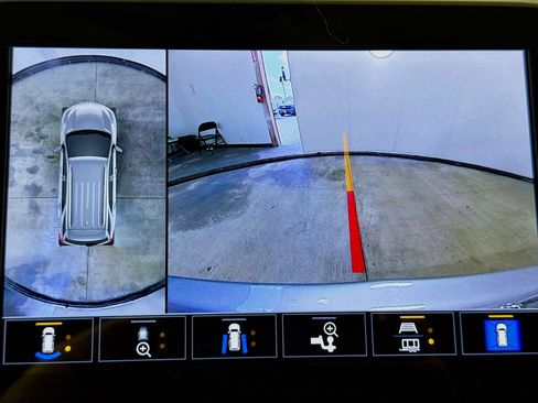 Used 2024 Chevrolet Equinox LT FWD image 15