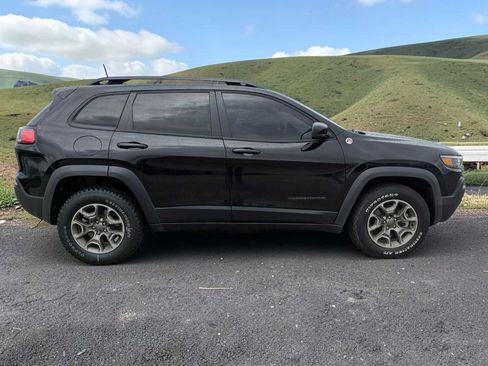 Used 2022 Jeep Cherokee Trailhawk AWD/4WD image 7