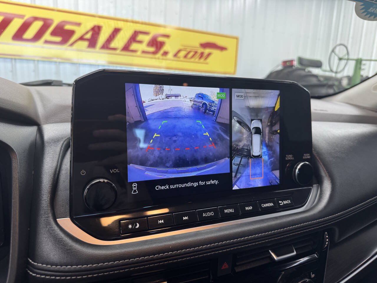 Used 2022 Nissan Rogue Platinum w/ Head-Up Display Package FWD image 26